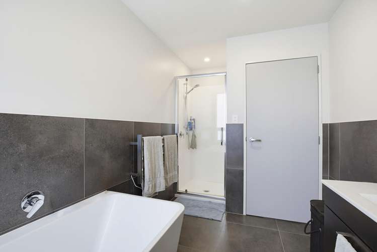 21/6 Bushland Grove Paparangi_15
