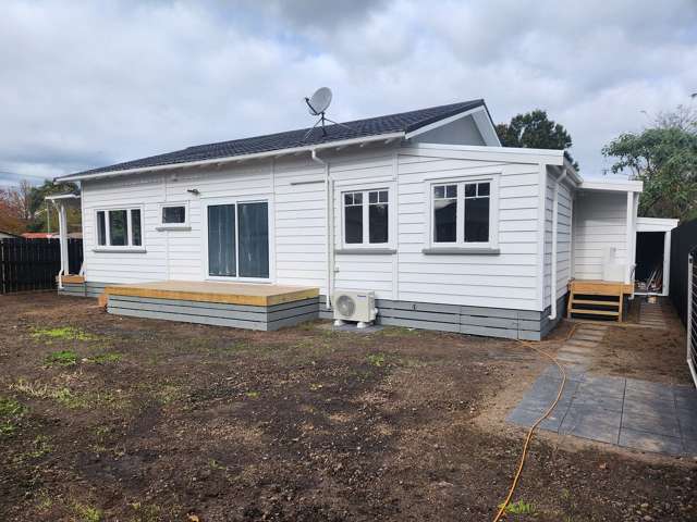 Newly renovated 4BR , 4 Car family home