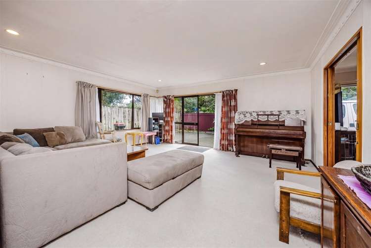 1/11 Mount Saint John Avenue_5