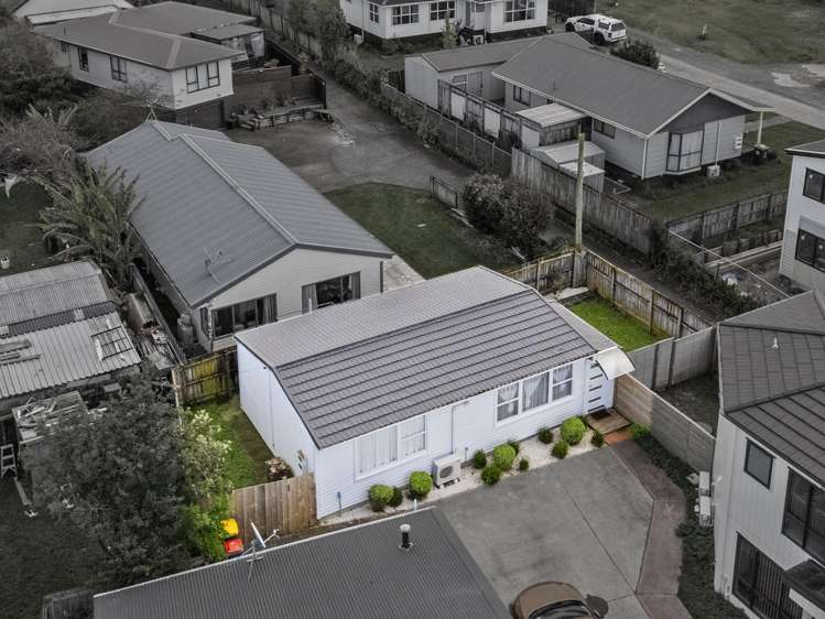 26c Christmas Road Manurewa_12