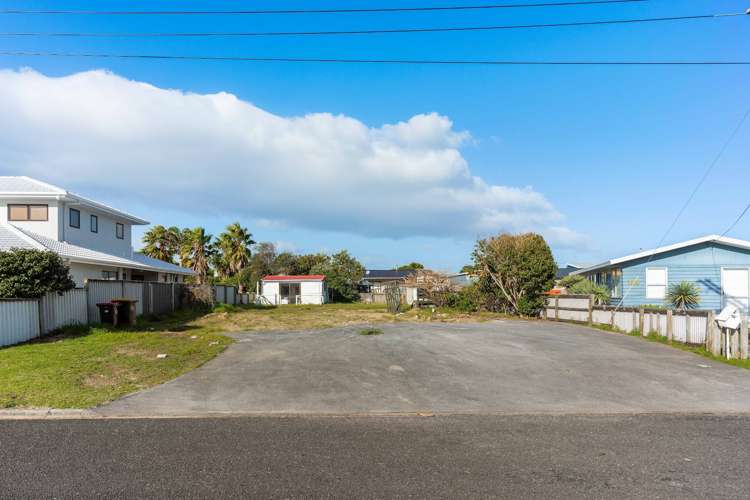 210 Hauturu Street Whangamata_14