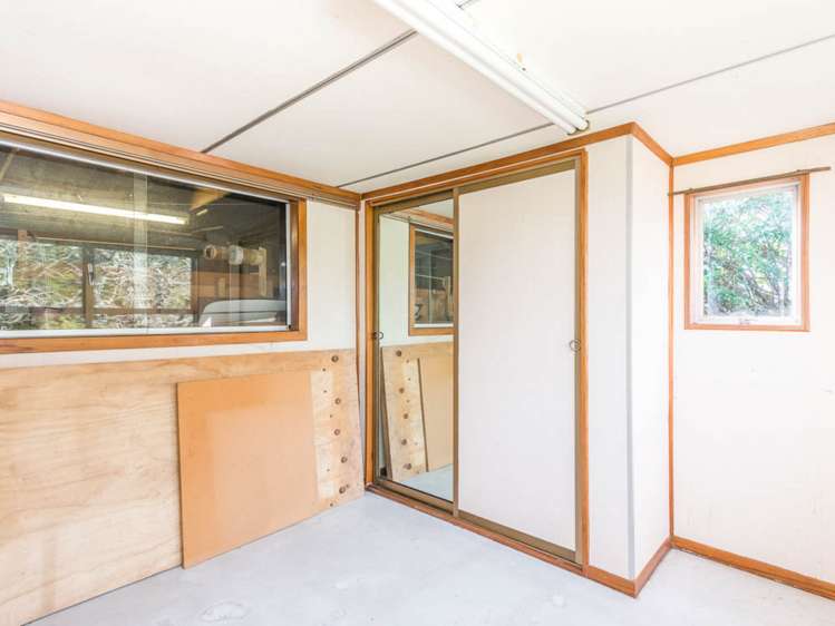 8 Sarona Avenue Glen Eden_17