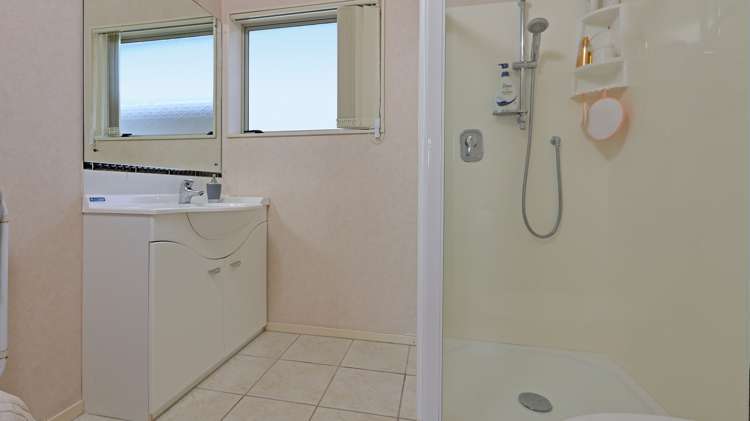 32 Highfields Terrace Henderson_12