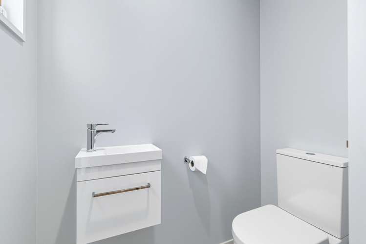 Units 1- 4/89 Jerrold Street North Addington_13