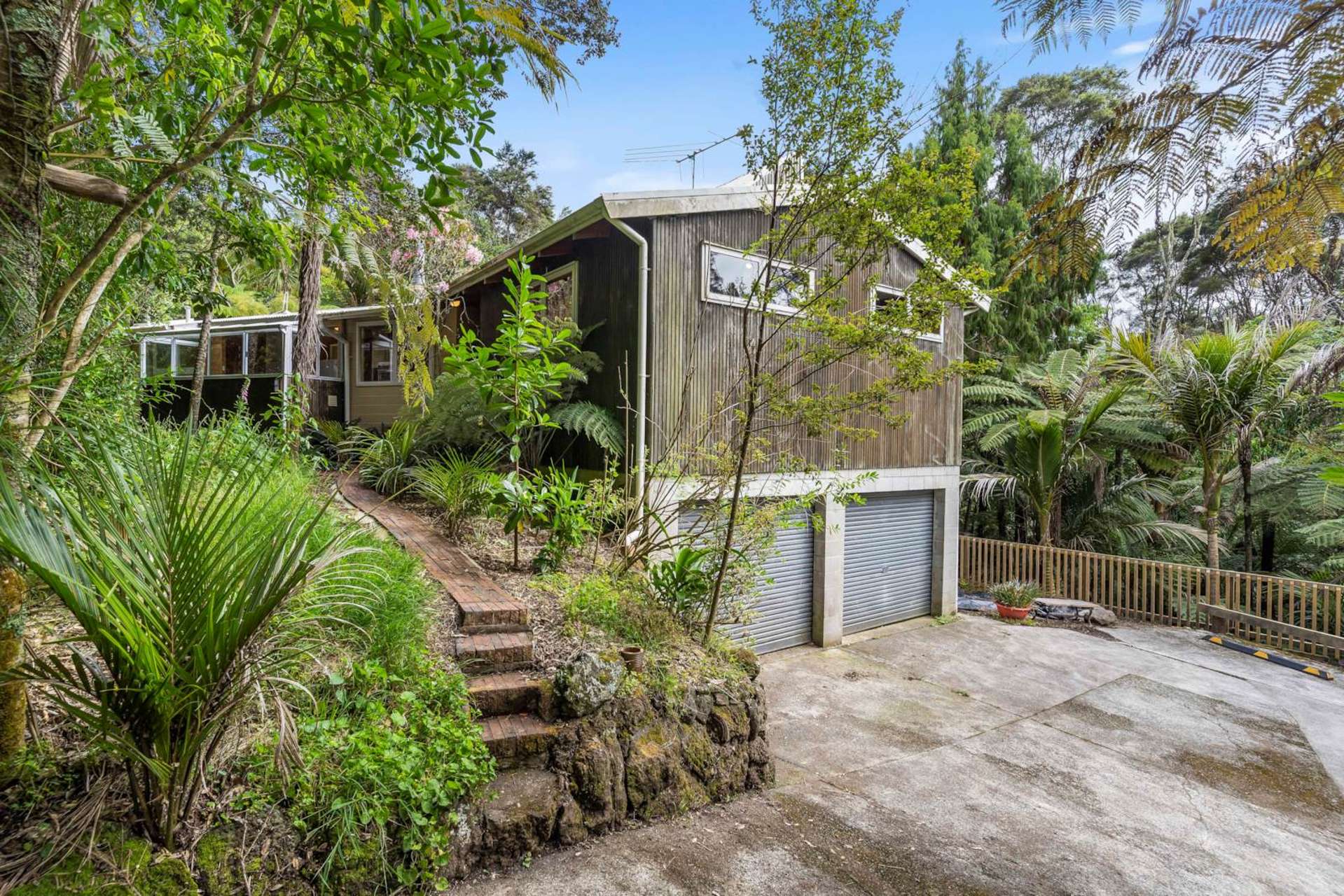 26 Sylvan Valley Avenue Titirangi_0