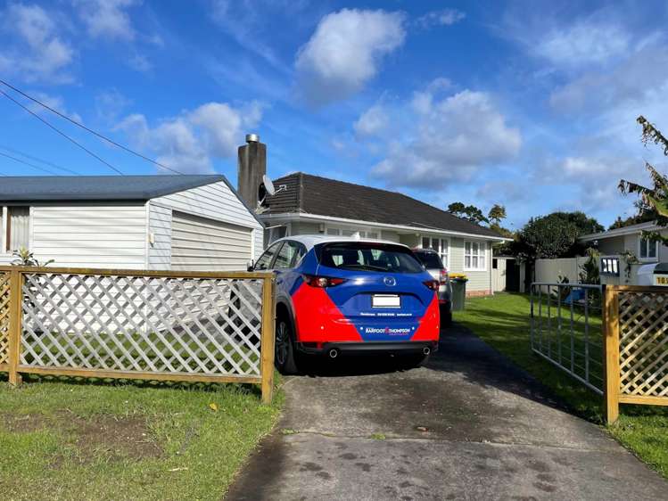 109 Vodanovich Road Te Atatu South_12