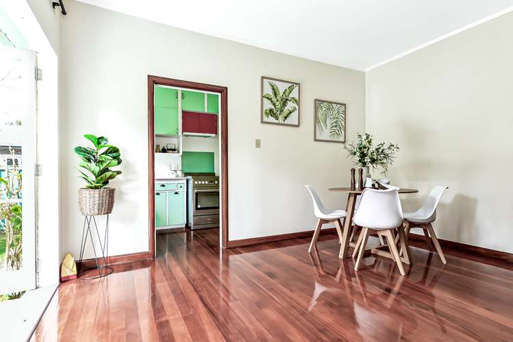 627 Grey Street Hamilton East_14