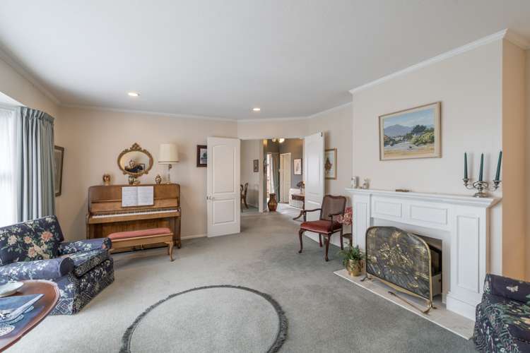 98 Chelmsford Street Windsor_8