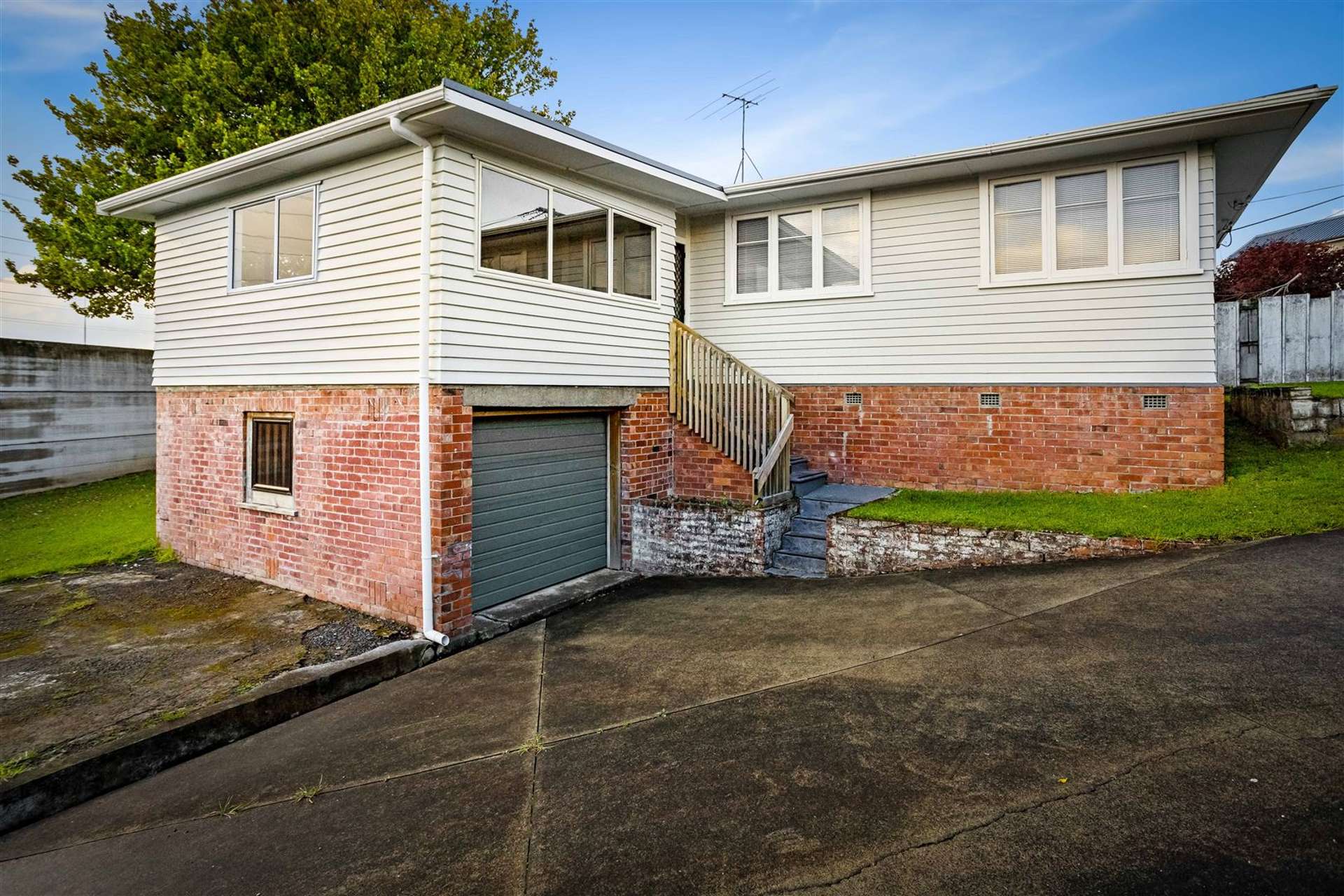 22 Paton Avenue Te Atatu South_0