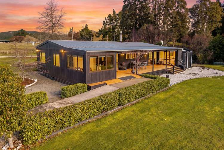 1418 Tadmor-Glenhope Road_0
