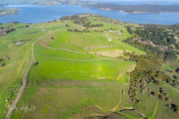 Massey Road Maungaturoto_11