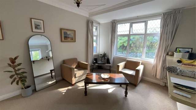 56 Delhi Crescent Khandallah_3