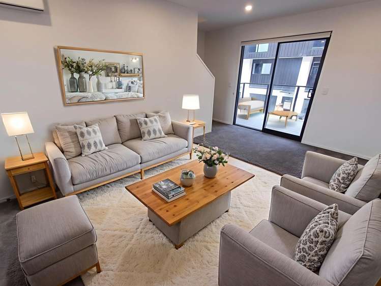 20/200 Carrington Road Mount Albert_1