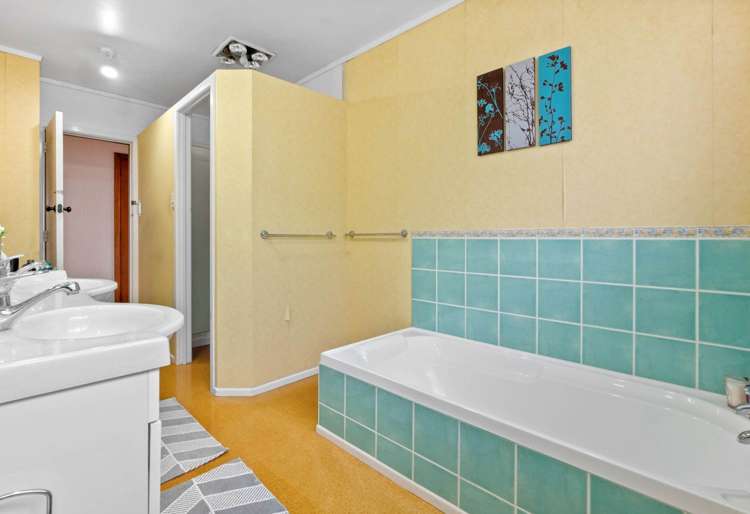 16 Bowater Place Manurewa_11