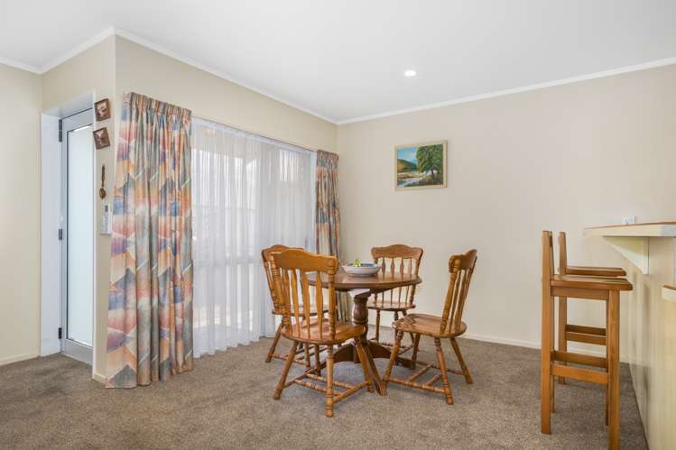 2c James Street Plimmerton_6