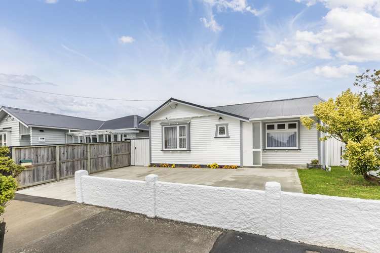 94 Endeavour Street Lyall Bay_15
