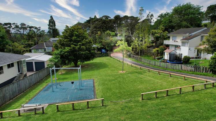 9 Onedin Place Titirangi_30