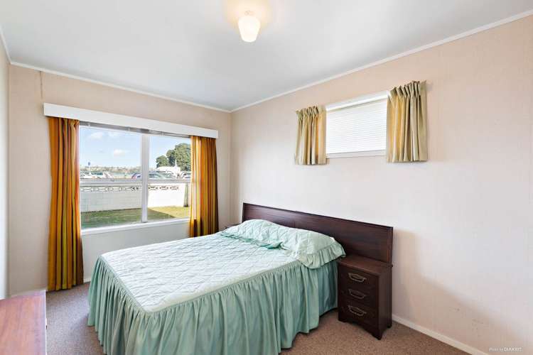 2/9 Queens Parade Devonport_14