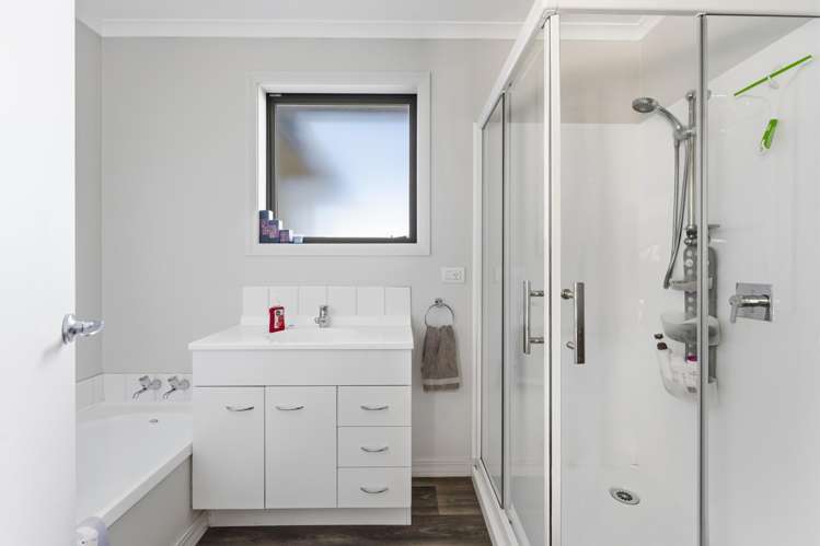 27 Green Island Bush Road Blackhead_21