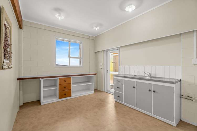 5 Pine Grove Tairua_30