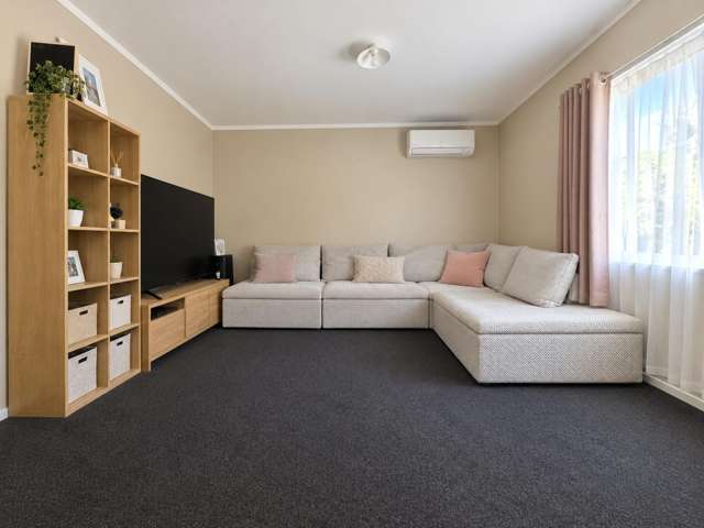 2/52 Te Kanawa Crescent Henderson_2