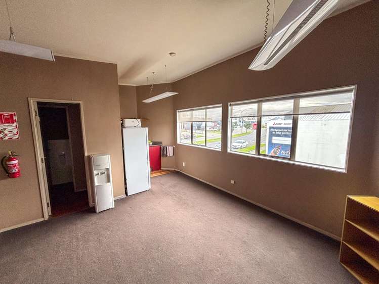 213 John F Kennedy Drive Milson_7
