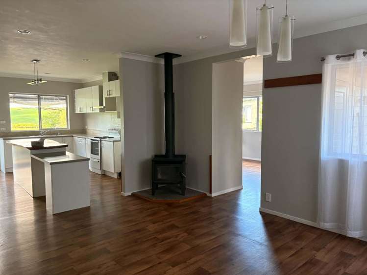 12 Kuku Street 11459_6