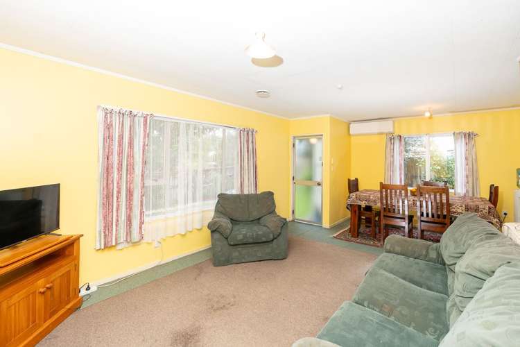 52b Pelorus Street Glenview_5