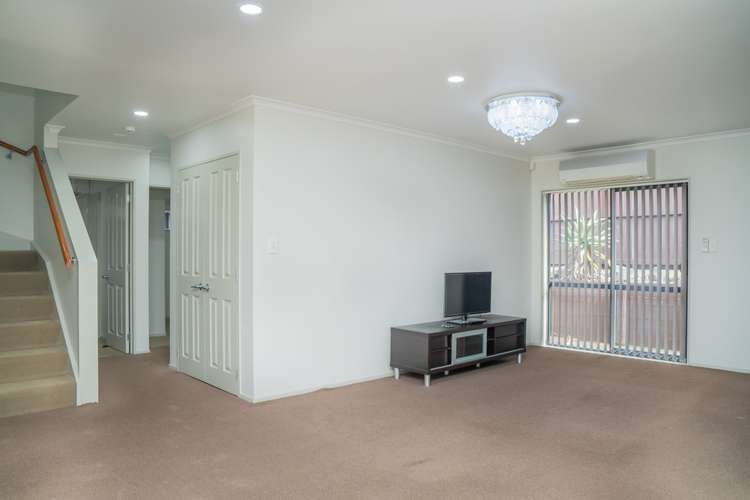 37 Peninsula Road Mangere_4