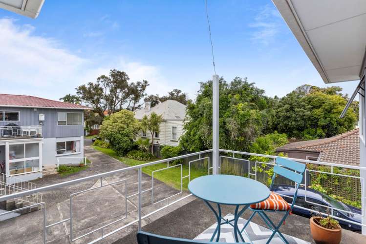 3/7 Eton Avenue Devonport_11