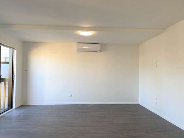 A-1/10 John Walker Drive Manurewa_3