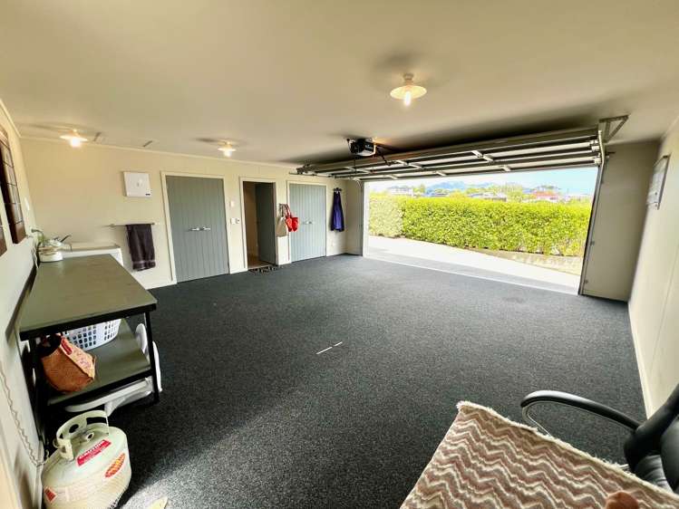 5c Sunshine Rise Raglan_49