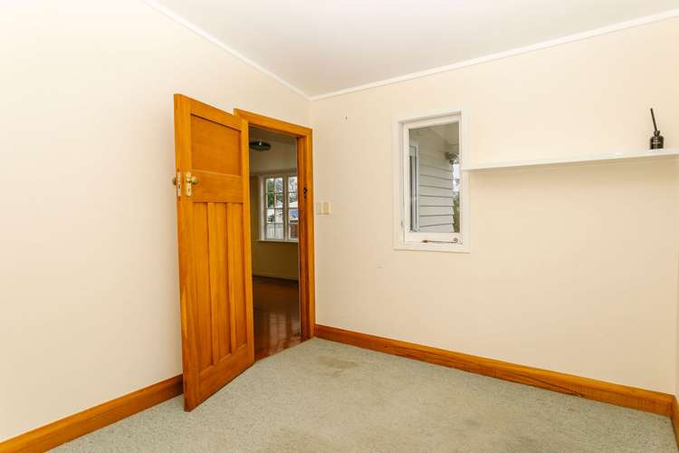 9 Edward Street Dannevirke_25