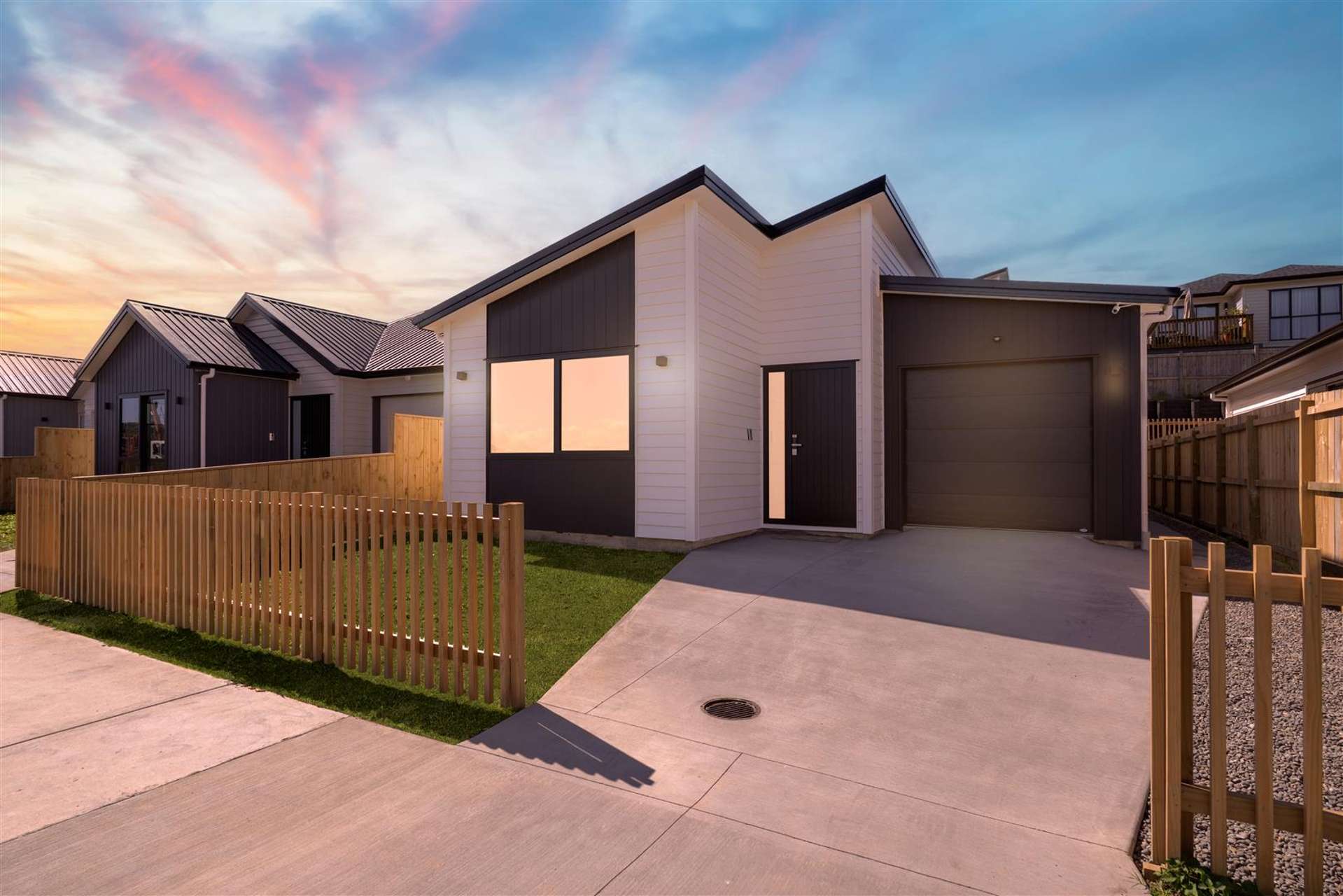 21 Whakairo Crescent Gulf Harbour_0