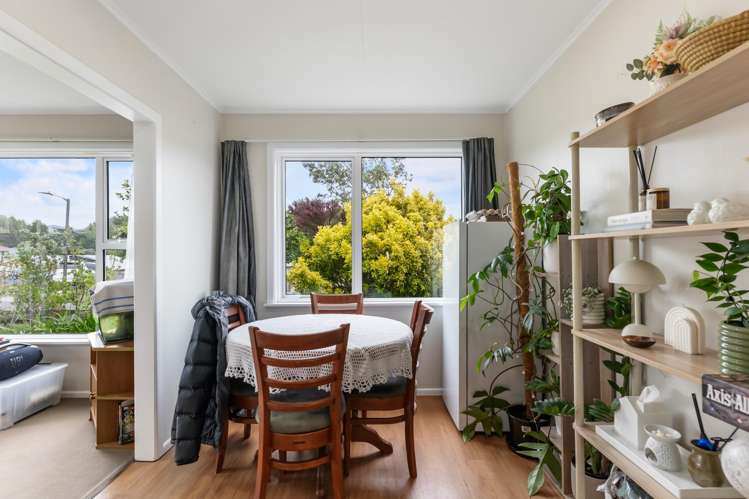 44 Kokiri Crescent Waitangirua_8