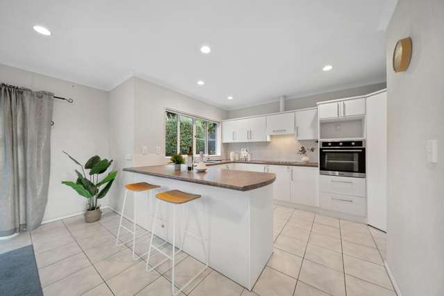 11 Flora Place Wattle Downs_4