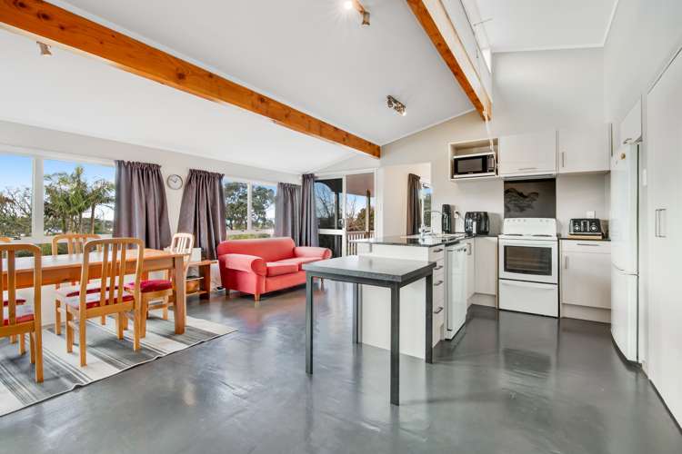 11 Fairway Avenue Red Beach_8