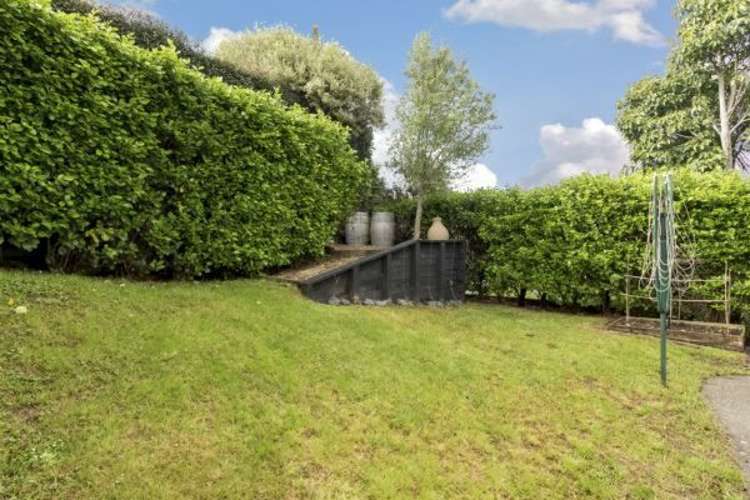 26 Oliver Twist Avenue Mellons Bay_40