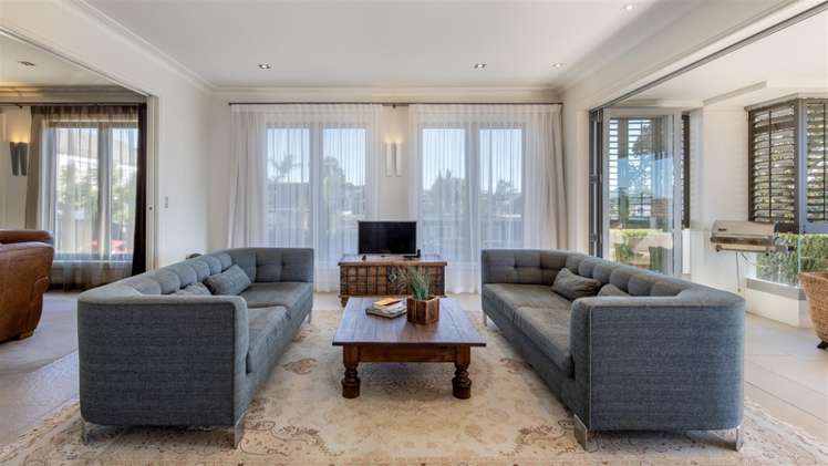 2/70 Kitchener Road Milford_5