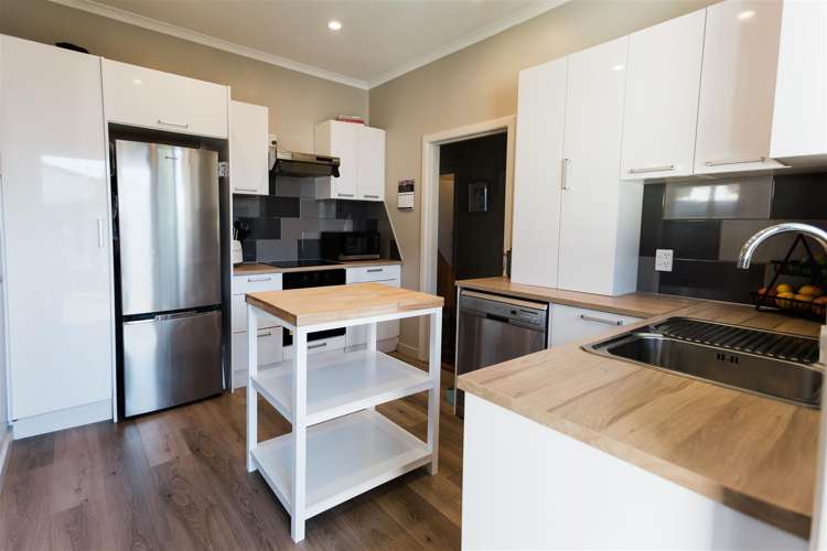 902 Queen Street East Parkvale_3