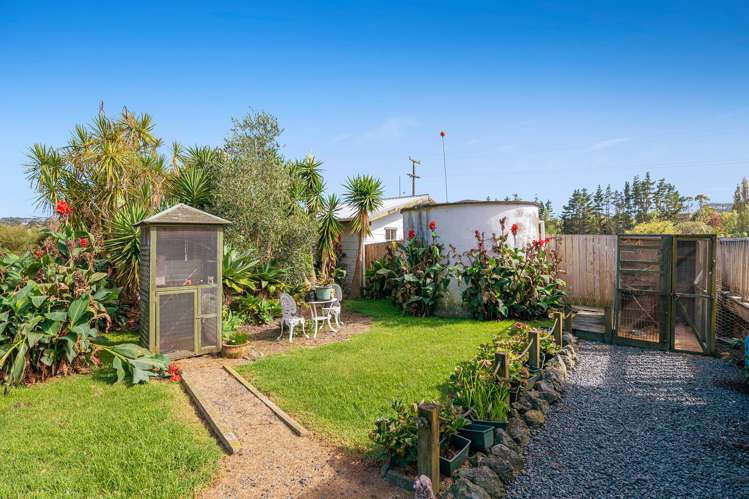 2832 Kaipara Coast Highway Glorit_16