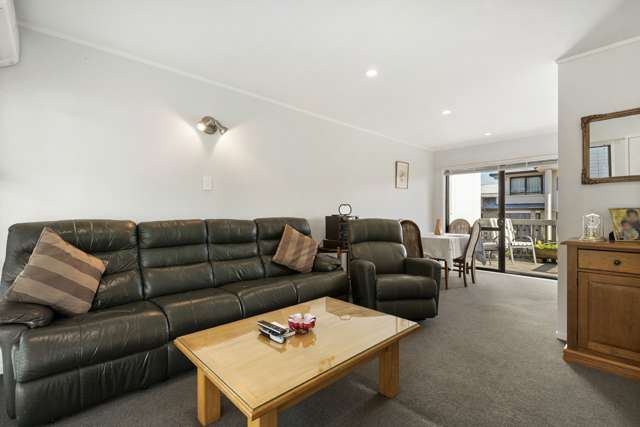 2/81 White Swan Road Mount Roskill_3