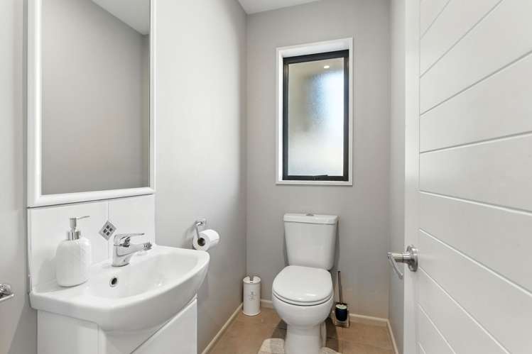 63 Awatea Gardens Wigram_13