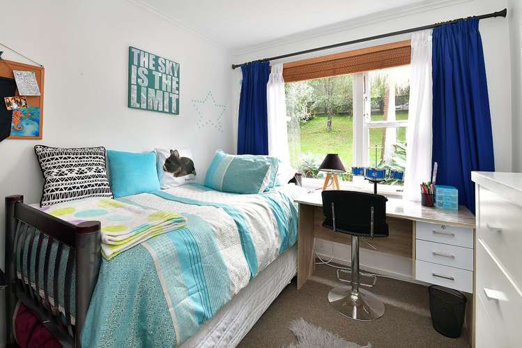 245 Vipond Road Stanmore Bay_10