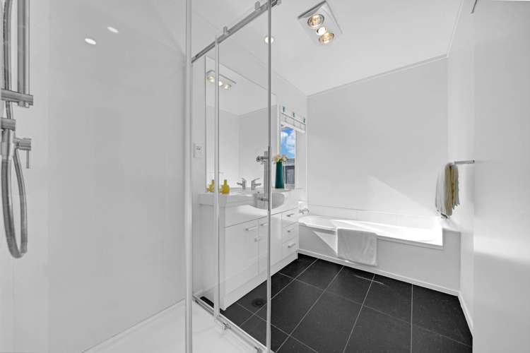 36 Elderberry Road Burswood_17