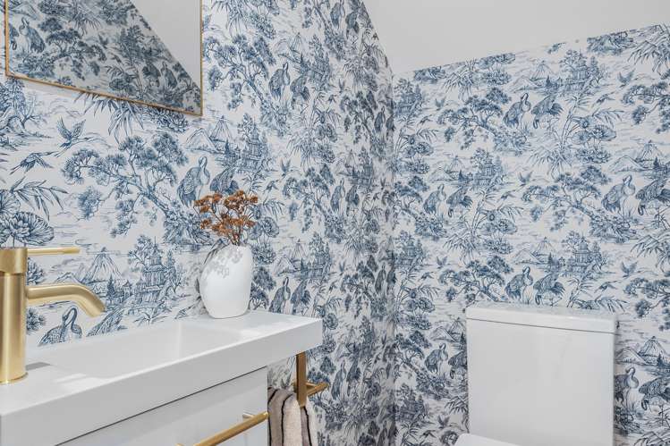 2/17 Hewitts Road Merivale_14