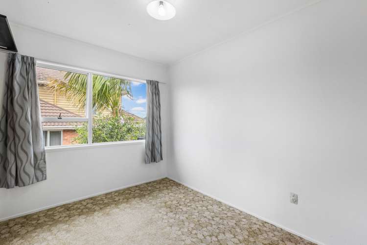 1/10 Waratah Street Birkenhead_16