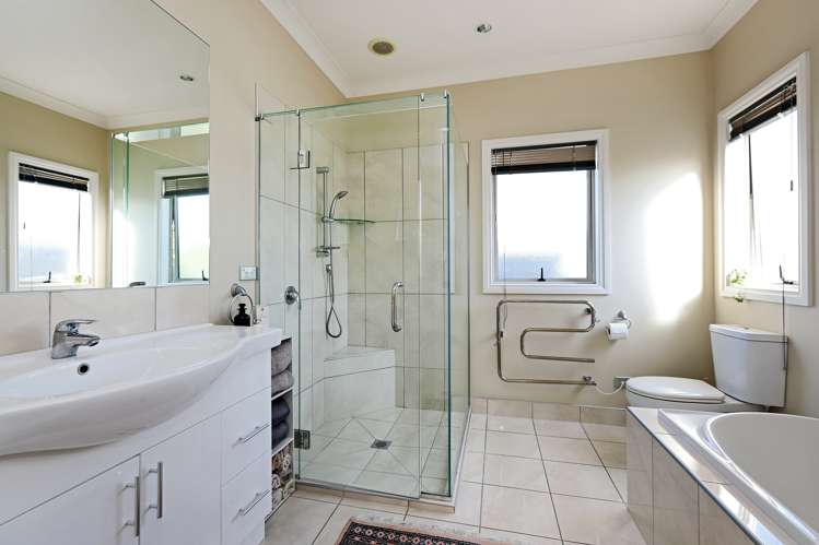 23 Hunter Drive Awatoto_17