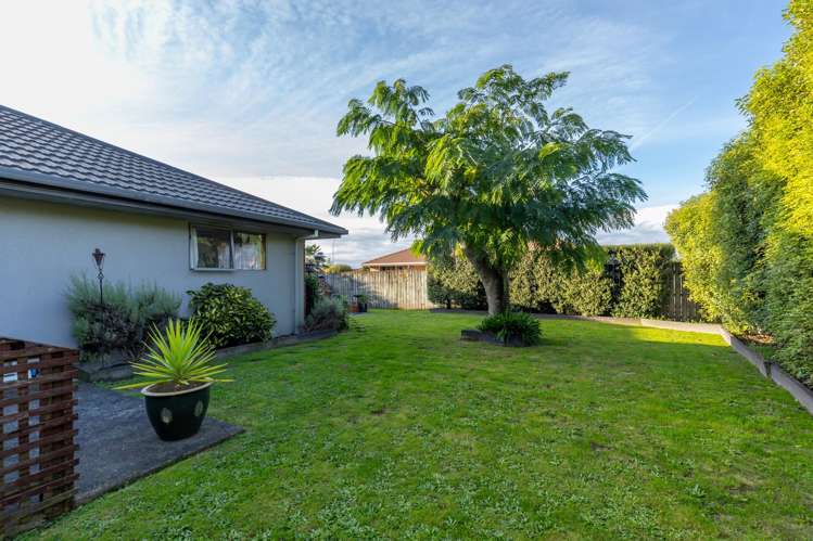 8 Maple Crescent Richmond_15