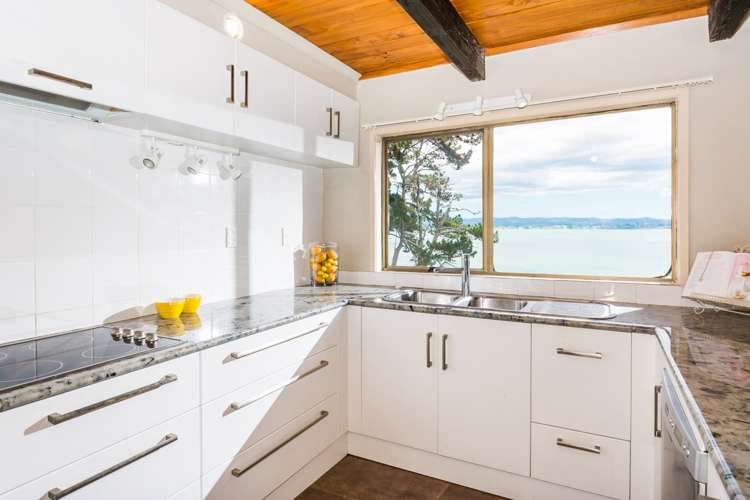 50 Rosecamp Road Beach Haven_12